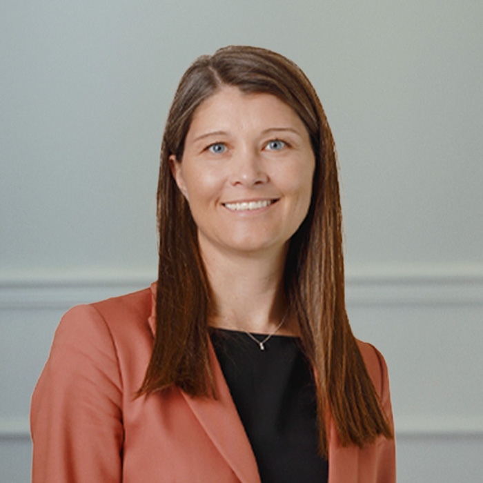 Portrætbillede af Anne Albertsen Evald der er statsautoriseret revisor og underviser hos Danske Udlejere